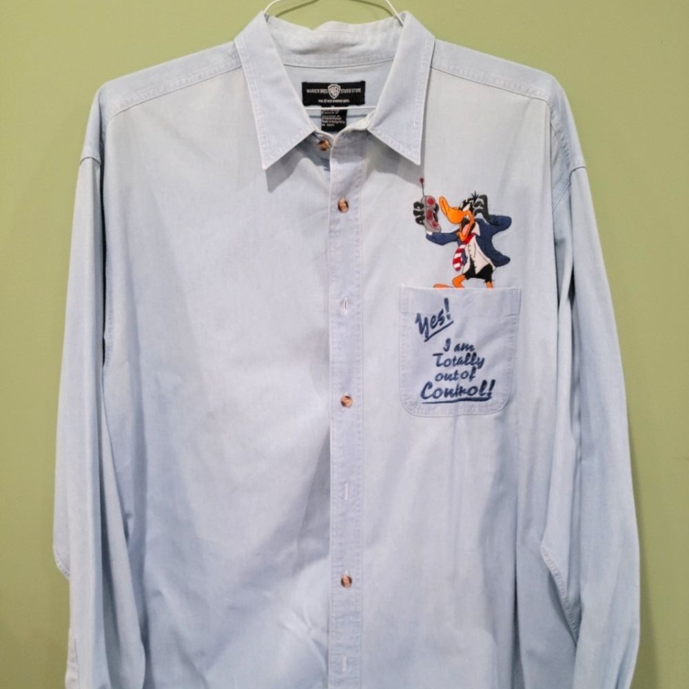 Vintage VTG Daffy Duck "Yes I Am Totally Out Of Control" Button Down Shirt  XL